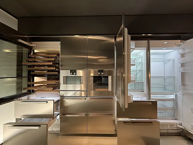 Hohe Schränke Boffi Modell "Programma Standard" aus Edelstahl Gaggenau + SubZero