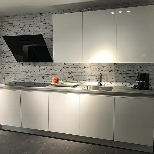 Musterküche SLC sterlinggrau samtmatt Lack