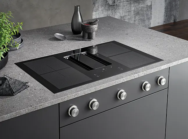 Design-Kochfeld mit innovativer Tischlüftung