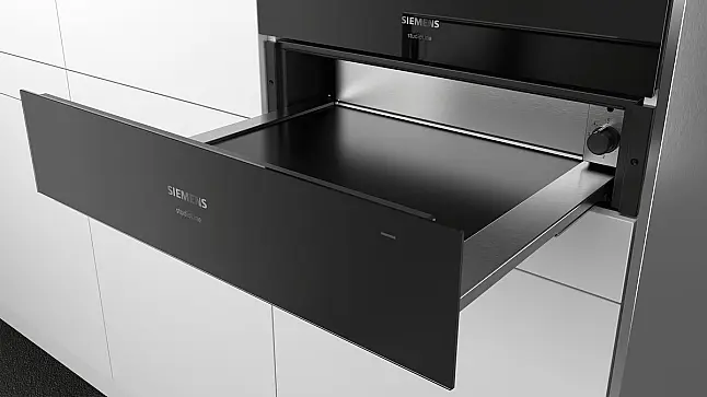 BI830CNB1 Wärmeschublade – Ausstellungsgerät | Schwarz | Einbaugerät
