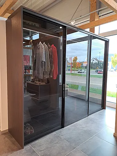 Schiebetürenschrank