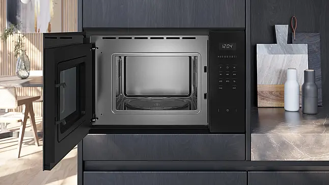 Siemens iQ500, Einbau-Mikrowelle, Schwarz, Edelstahl BF525LMB1(AS01+02)