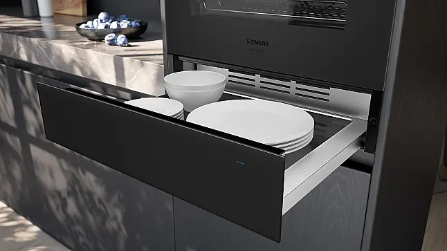 Siemens iQ700, Wärmeschublade, 60 x 14 cm, Matt schwarz BI910C1M1 (Lager/NB)