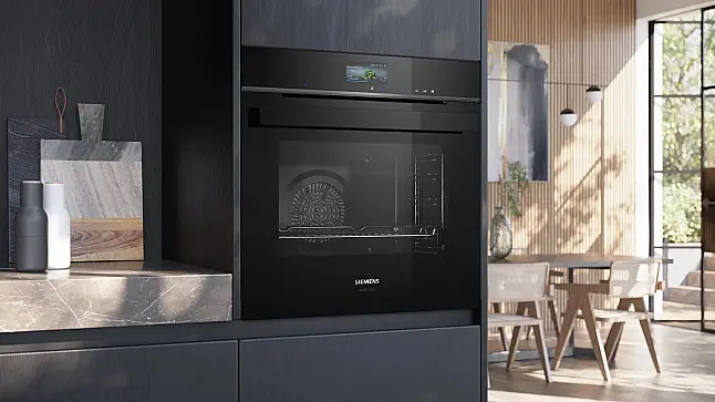 Siemens iQ700, Einbau-Backofen mit Dampfunterstützung, 60 x 60 cm, Schwarz, Edelstahl HR976GMB1 (Lager/NB)