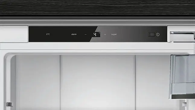 Siemens iQ700, Einbau-Kühlschrank, 177.2x 55.8 cm, Flachscharnier mit Softeinzug KI81FSDE0 (Lager)