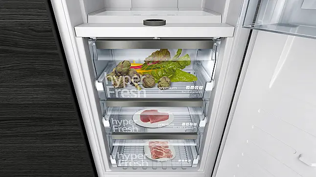 Siemens iQ700, Einbau-Kühlschrank, 177.2x 55.8 cm, Flachscharnier mit Softeinzug KI81FSDE0 (Lager)