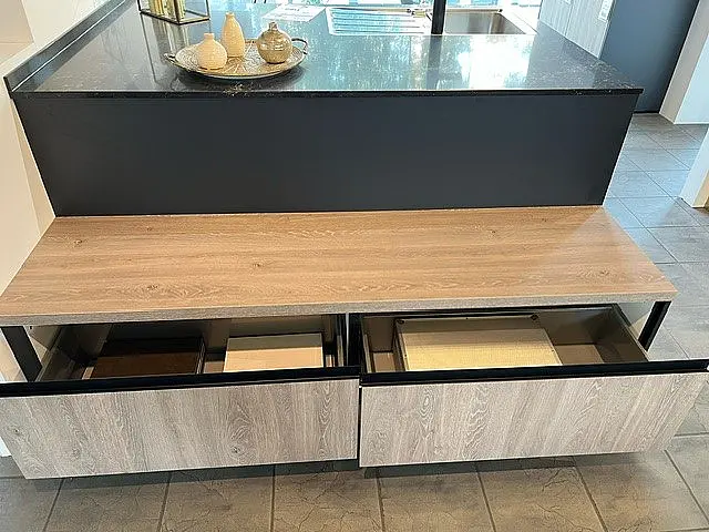 Eine Kombination aus natürlichen Materialien und stilvollen Design.