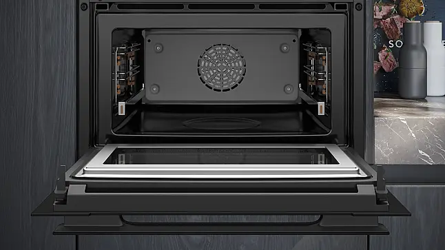 Siemens iQ700, Einbau-Kompaktbackofen mit Mikrowellenfunktion, 60 x 45 cm, Matt schwarz CM936GCM1 (Lager/NB)