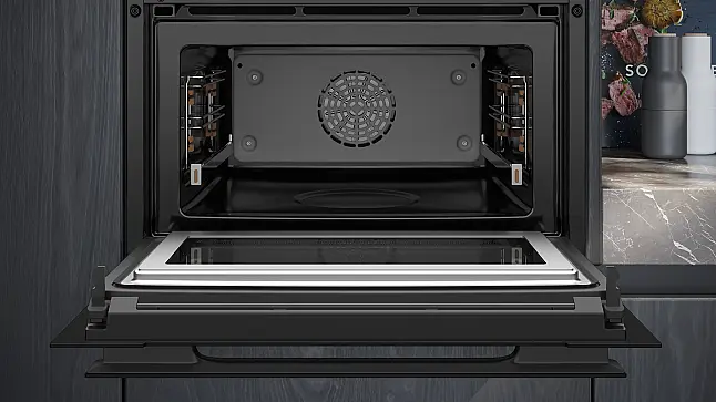 Siemens iQ700, Einbau-Kompaktbackofen mit Mikrowellenfunktion, 60 x 45 cm, Schwarz, Edelstahl CM936GCB1 (Lager/NB)