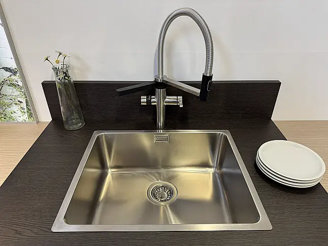 Ausstellungsküche  P17 Perfect Plus, 82L Lava softmatt