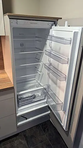L-Küche in sanften Farben