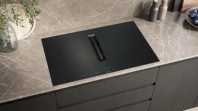 Siemens iQ700, Kochfeld mit Dunstabzug (Induktion), 80 cm, Mit Rahmen aufliegend Art.-Nr. EX87BNX68E (Lager/NB)