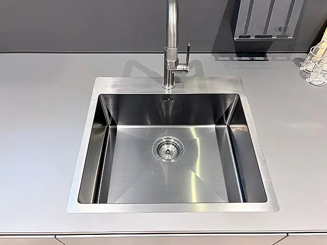 NX870 / NX650 Onxyschwarz  / Lärche geräuchert gebürstet