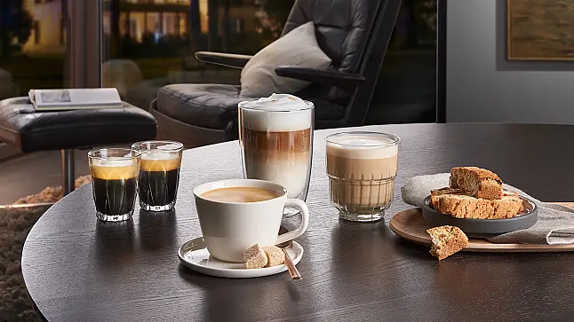 Siemens iQ700, Einbau-Kaffeevollautomat, Matt schwarz CT918L1M0 (Lager/NB)