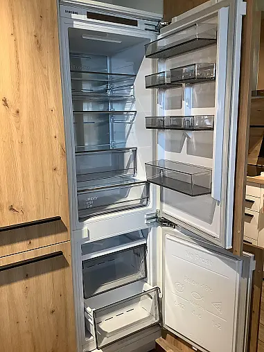 Samsung BRR6000B