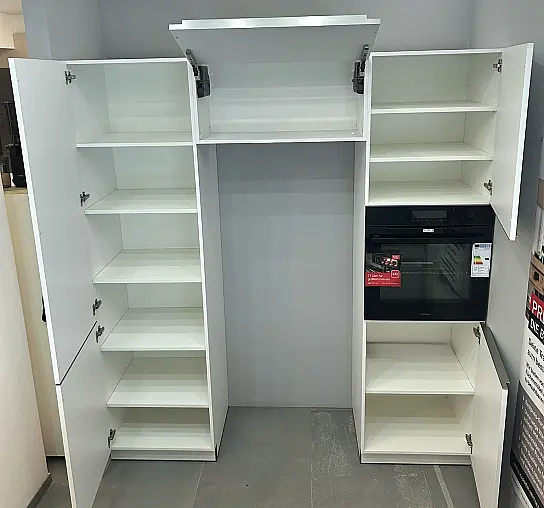 Marken Einbauküche, Küche Weiß Hochglanz, komplett mit E-Geräten, Sofort Verfügbar!