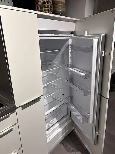 Einbauküche  UGL 51.160 Uni Gloss am Standort Korbach-Meineringhausen