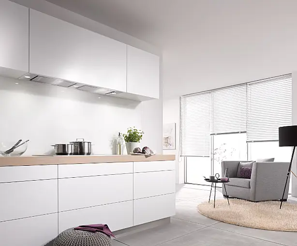 Lüfterbaustein MIELE DA 2628 Edelstahl mit energiesparender LED-Beleuchtung und Tipptasten für komfortable Bedienung.