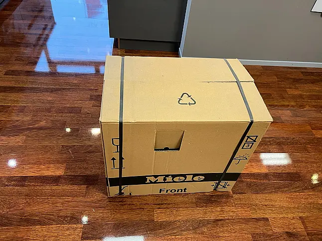 Neues Miele Unterbaugehäuse DGUG3050Ed aus unserer Ausstellung*