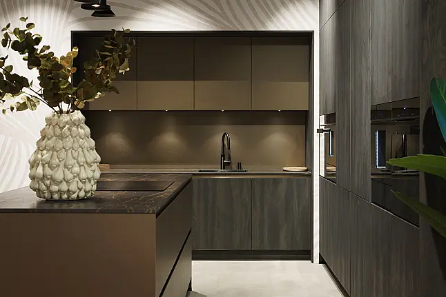 Blackwood / Brown steel eilandkeuken