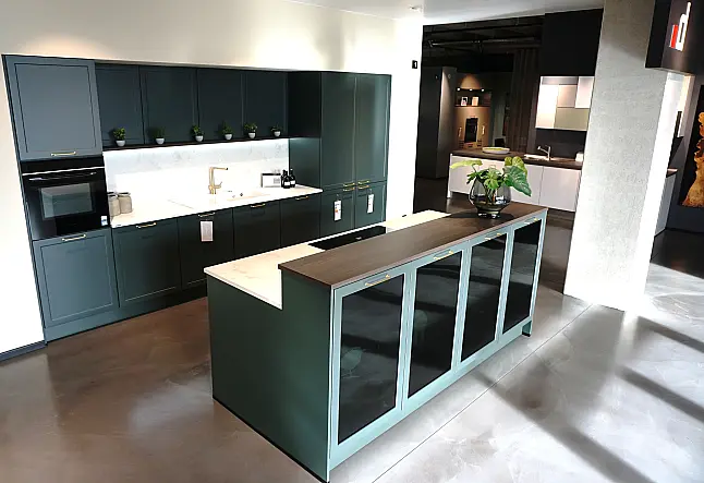 Black Green Seidenmatt