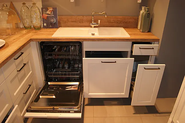 Landhausküche "Bristol" Magnolie