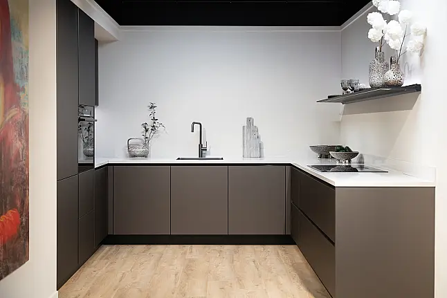 Vegas braun metallic U-keuken