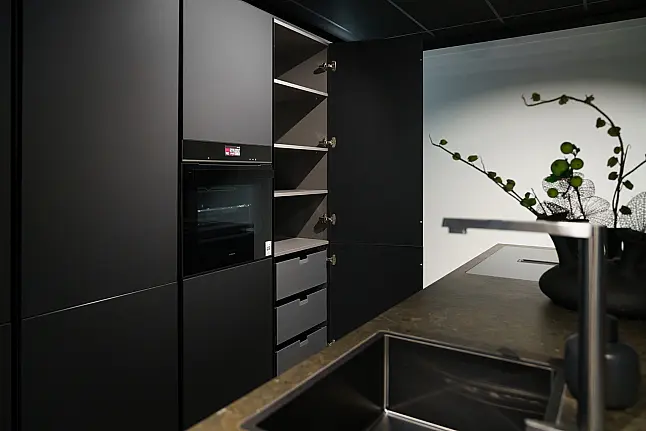 Flores Mercurio zwarte eilandkeuken