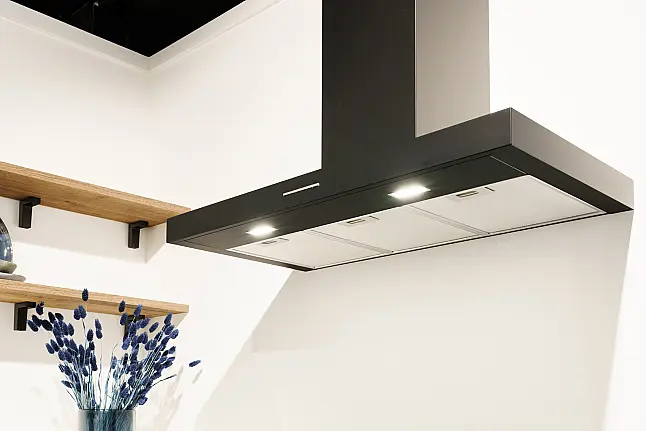 Luxe blauwe met gouden accenten hoekkeuken