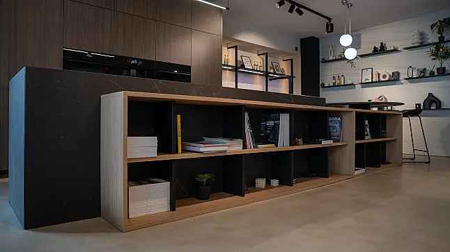 Design-Unikat | Antifingerprint Oberflächen &amp; Dekton-Keramikinsel – stark reduziert!