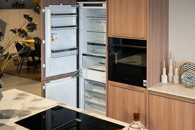 Noten lichte eilandkeuken