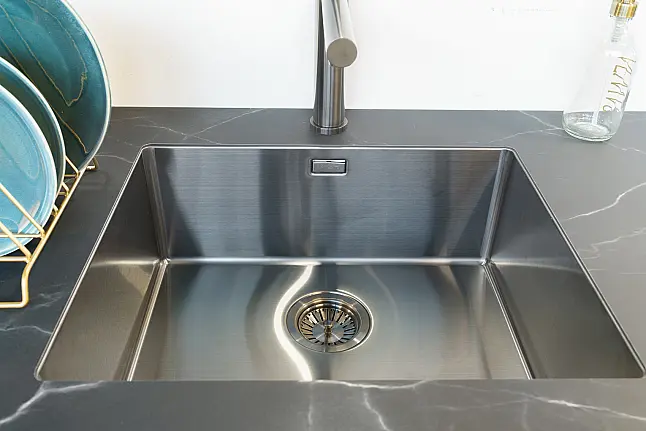 Easytouch mineraalgroene rechte keuken