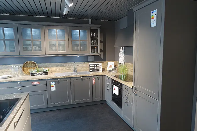 Koje 8 - Nolte "Windsor Lack" Quarzgrau + Bosch E-Geräte