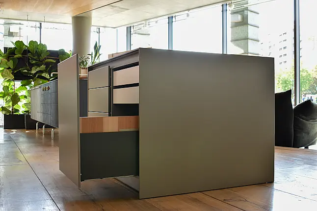 bulthaup Monoblock Laminat flint