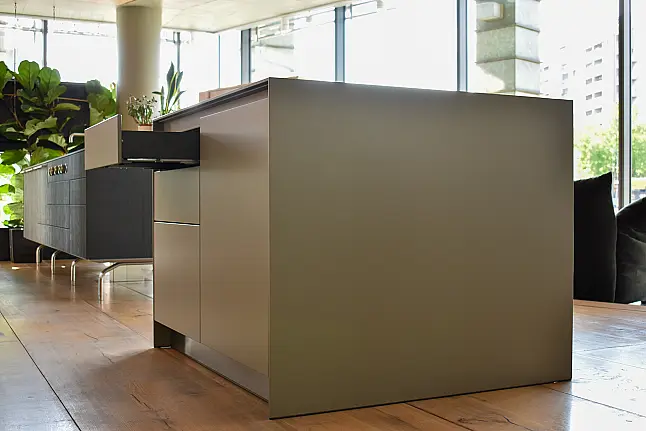 bulthaup Monoblock Laminat flint