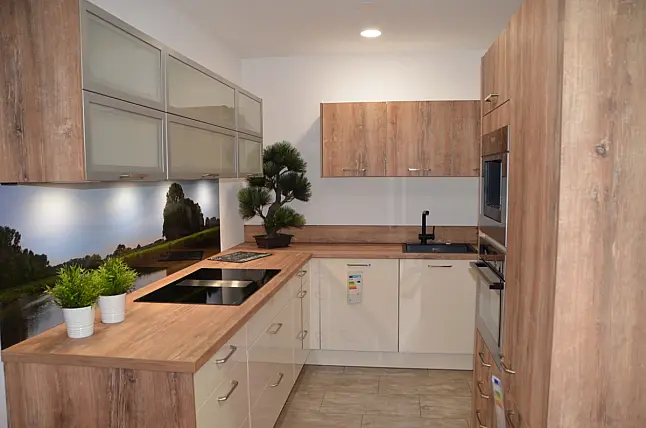 Moderne U-Küche stilvoll und edel NUR HOLZ