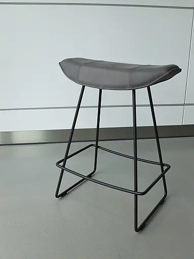 Freifrau Manufaktur Hocker Sitzhöhe 63 cm