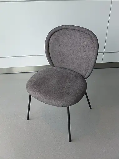 Freifrau Stuhl Ona