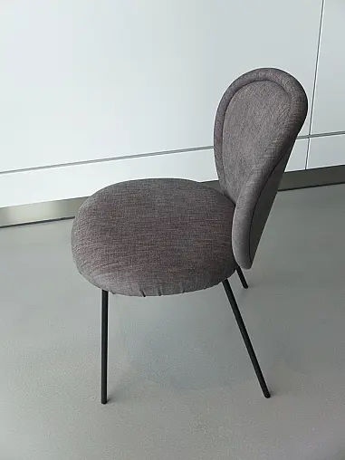 Freifrau Stuhl Ona