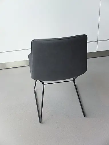 Freifrau Stuhl Amelie mit Metallgestell