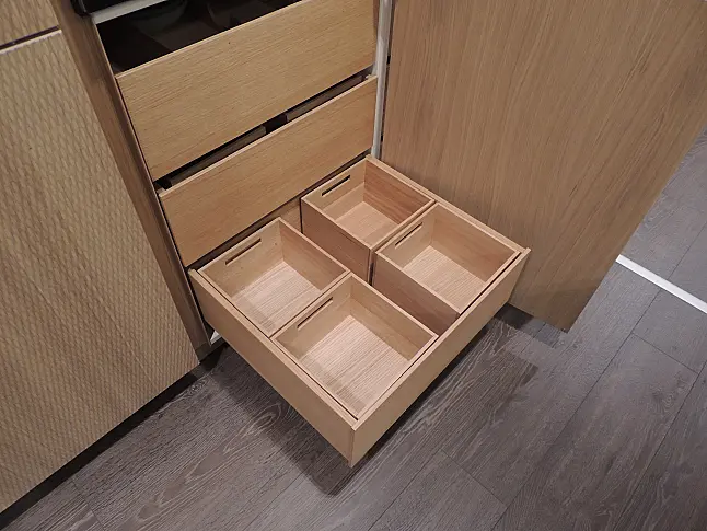 Rattana 8360 Gavi Eiche gebeizt mit Miele Geräten &amp; 4016 Smartglas