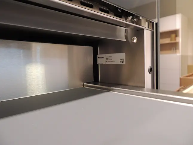 Rattana 8360 Gavi Eiche gebeizt mit Miele Geräten &amp; 4016 Smartglas