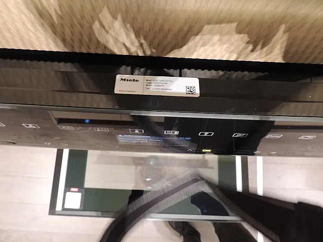 Rattana 8360 Gavi Eiche gebeizt mit Miele Geräten &amp; 4016 Smartglas