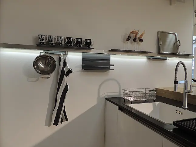 BL 07 Smart Glas Schneeweiß hochglänzend