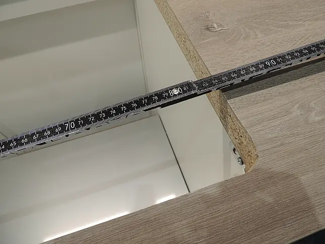 Kochinsel und perfekte Stauraum-Lösung