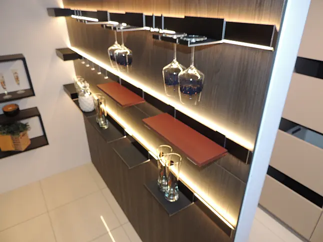 Ballerina Relingsystem mit LED Beleuchtung