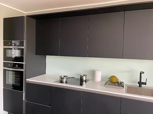 SieMatic SLC smartlack schwarz  softmatt Grifflos