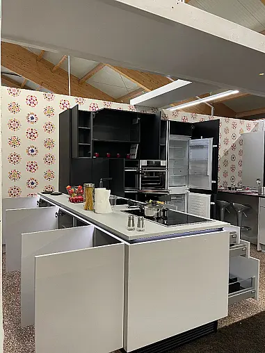 Grifflose moderne Planung mit LED Griffleistenbeleuchtung