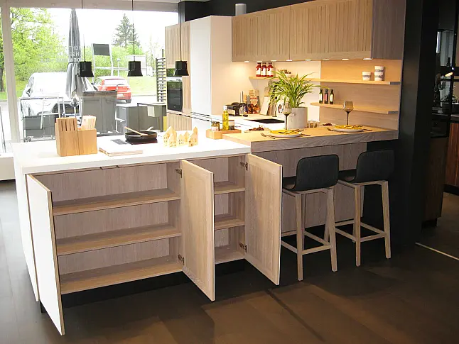 Massivholzküche in L-Form