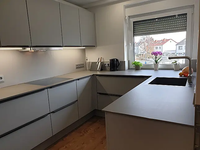 Lacklaminat, Steingrau supermatt